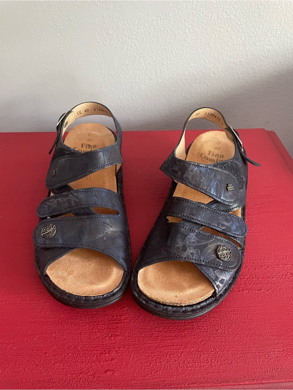 Finn Comfort Navy Leather Sandals size EU 40 US 9-9.5 Excellent Condition